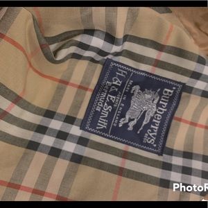 Mint condition**Burberry khaki cotton jacket😍